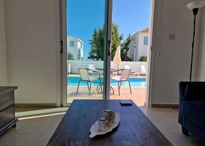 Vila In Paphos Mandria (Paphos)