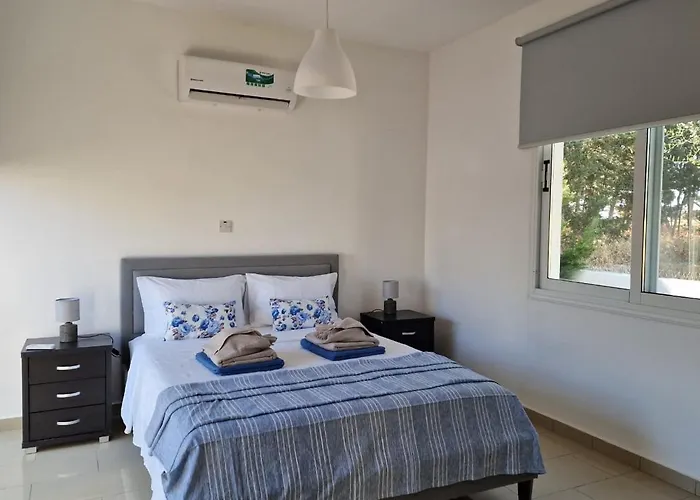 In Paphos Vila Mandria (Paphos)